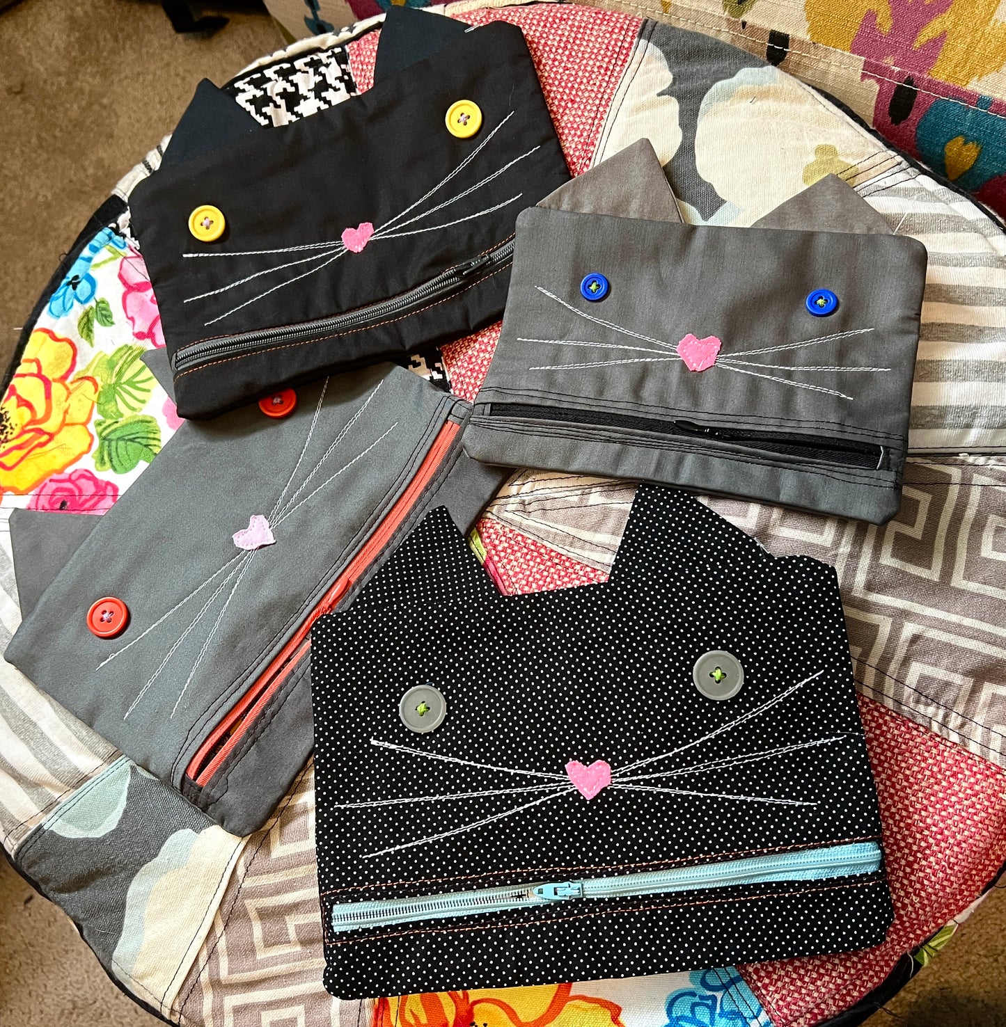 Hexie Pouch - Handsewn Fabric Zipper Pouch - Upcycled Reusable Bag Zip Pouch