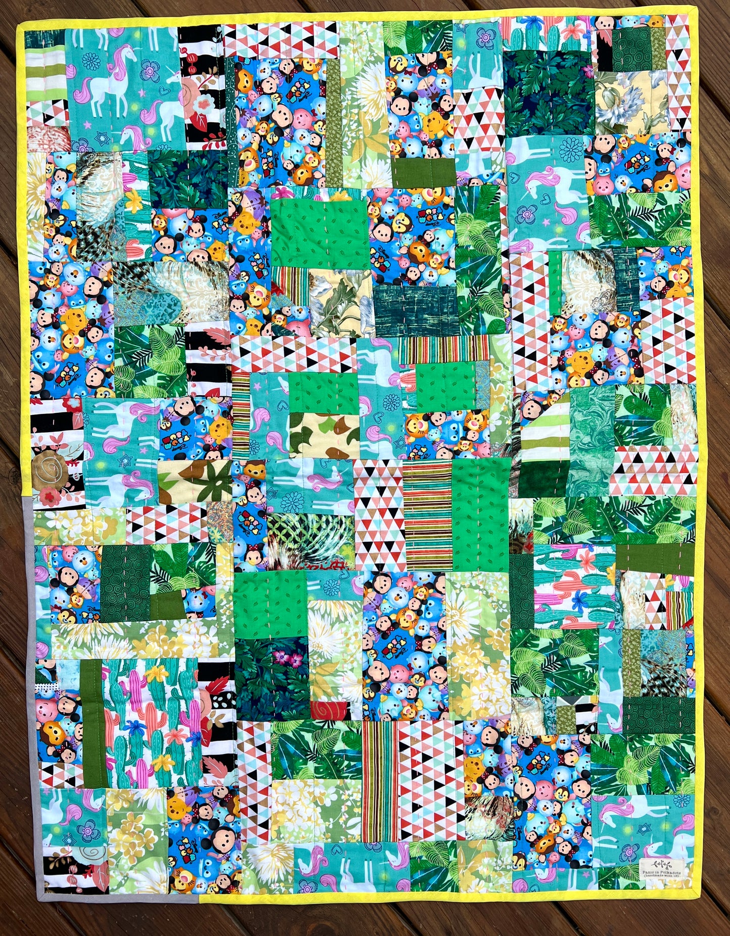 Pet Blanket Quilt - Small Baby Quilt - Hand-quilted Embroidery Detail