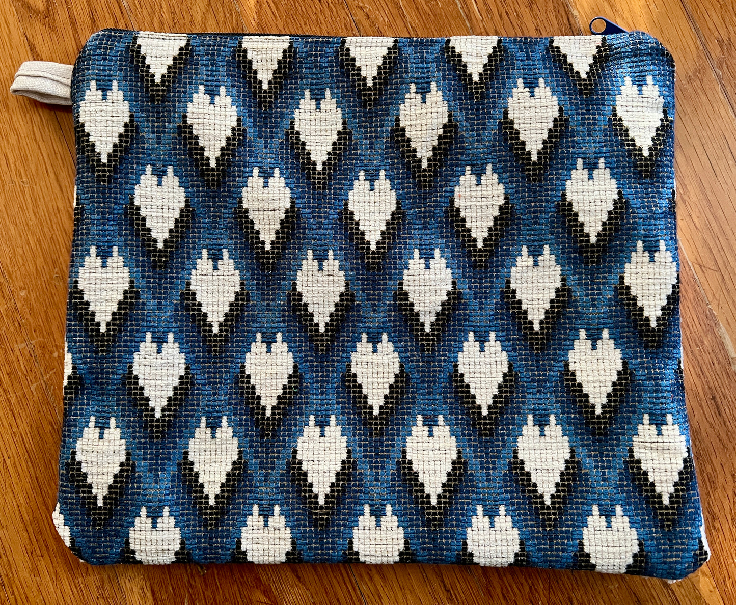 Tablet zipper pouch designer offcuts, blue hearts