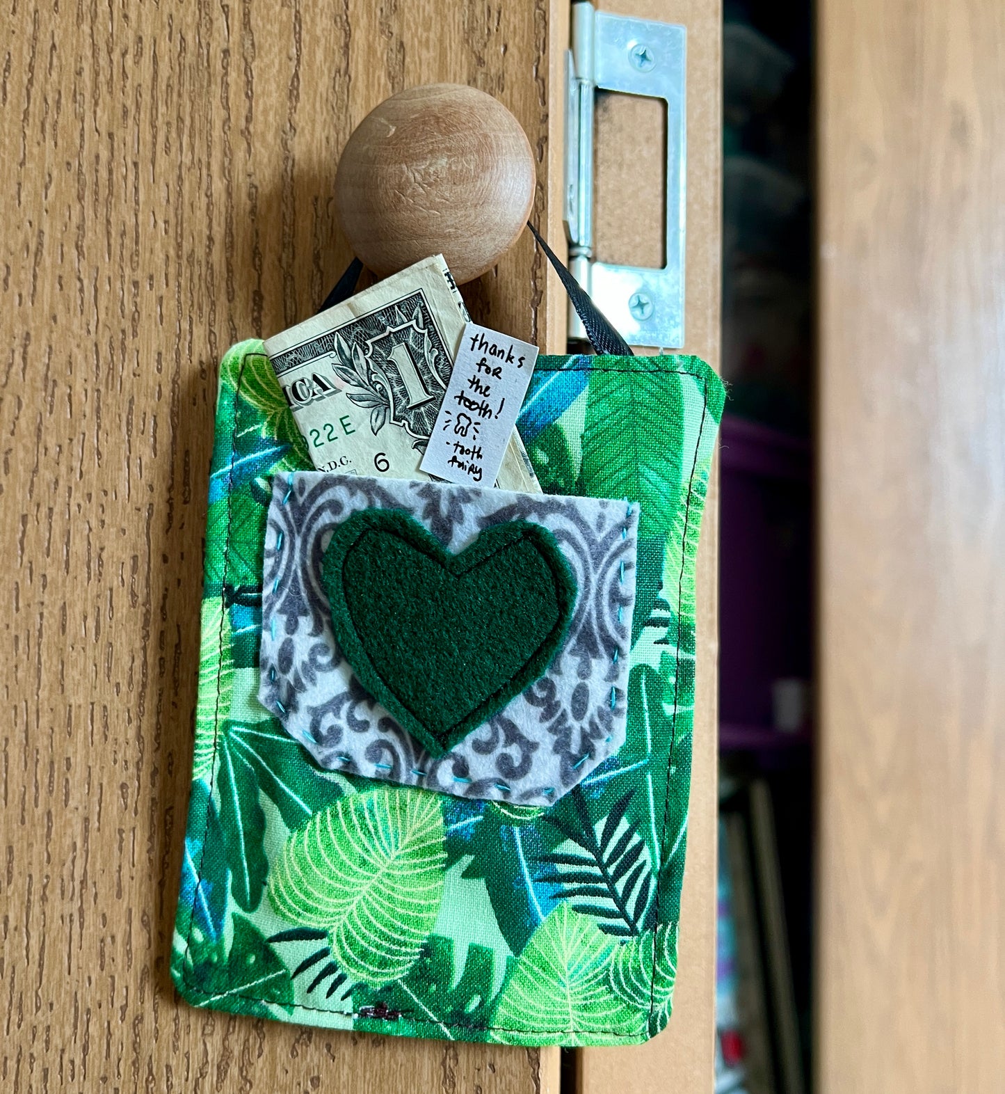 Tooth Fairy Pocket Door Hanger - Sanrio Hello Kitty and Friends