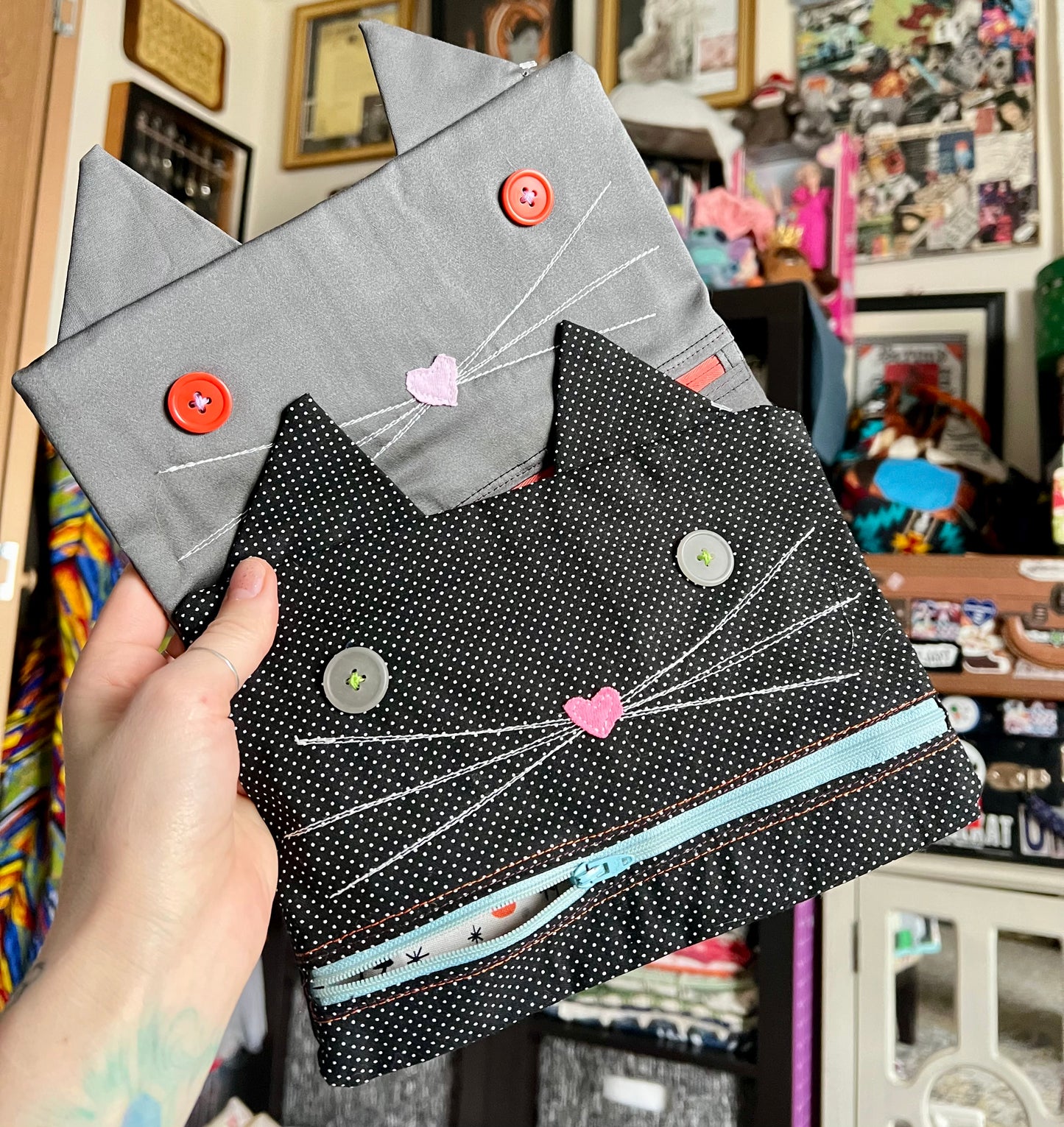 Zipper Pouch - Hexie Scraps, Mesh Over Scraps or Catface