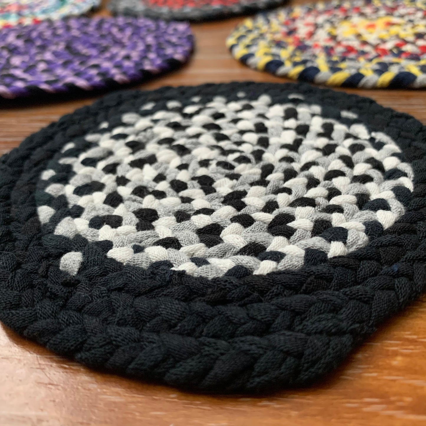 Dollhouse Rug - 5" Diameter -  Miniature 1:12 or 1:6 Scale