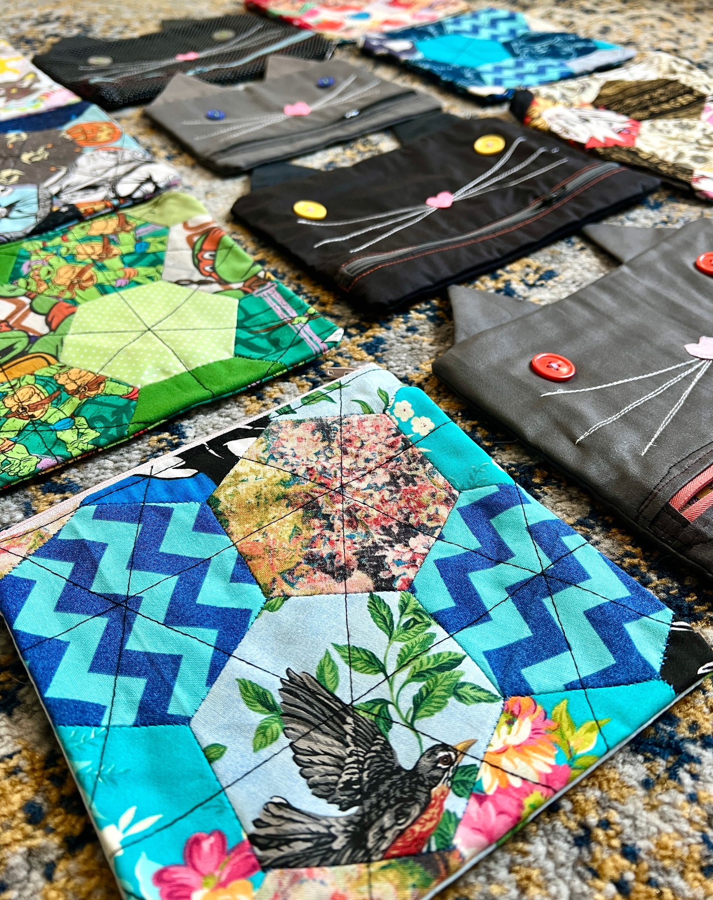 Hexie Pouch - Handsewn Fabric Zipper Pouch - Upcycled Reusable Bag Zip Pouch