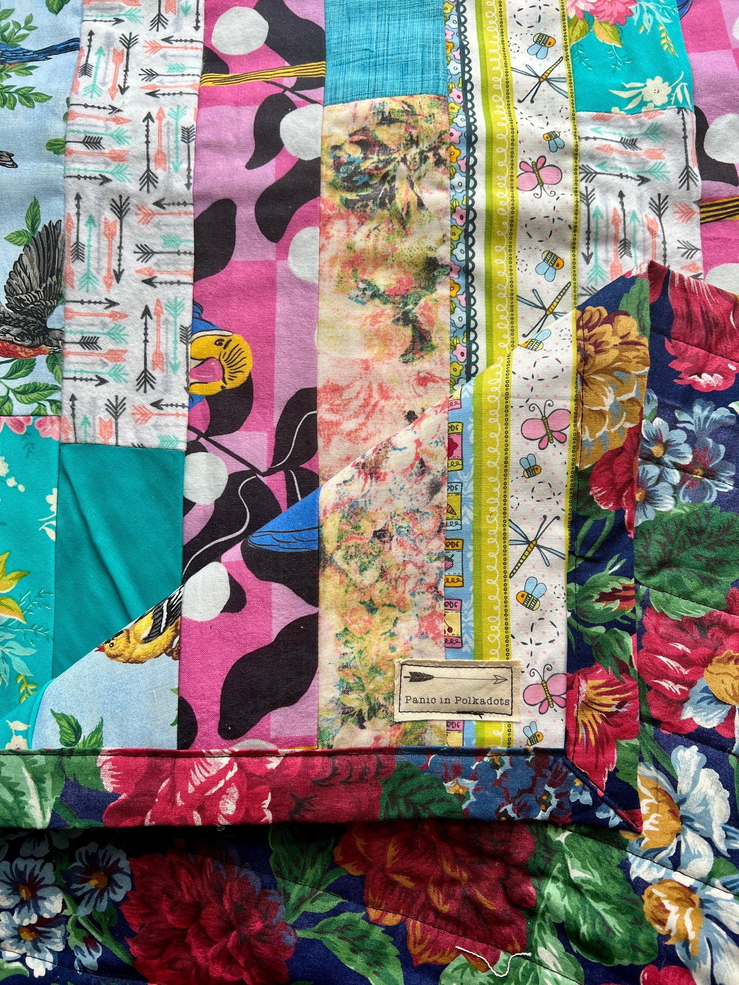 Pet Blanket Quilt - Small Baby Quilt - Hand-quilted Embroidery Detail