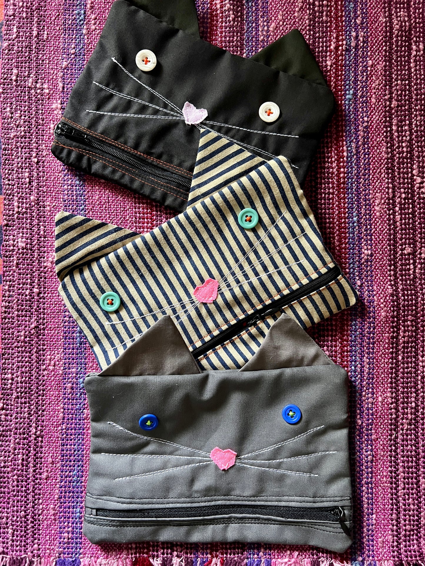 Hexie Pouch - Handsewn Fabric Zipper Pouch - Upcycled Reusable Bag Zip Pouch