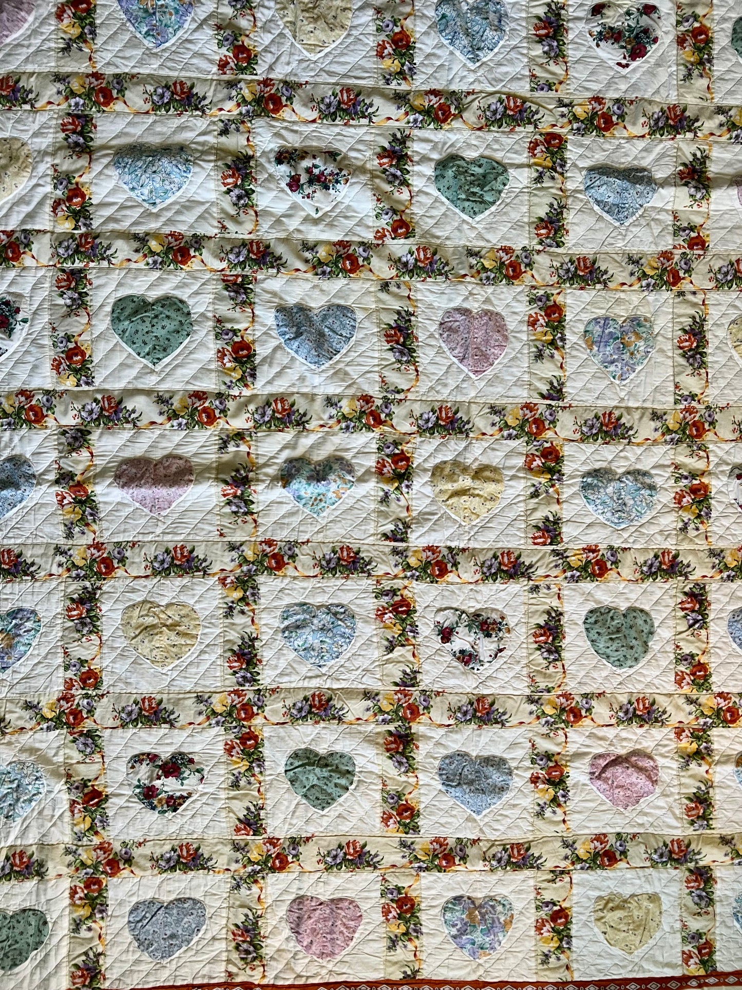 aerial view of the hearts in windowpanes quilt